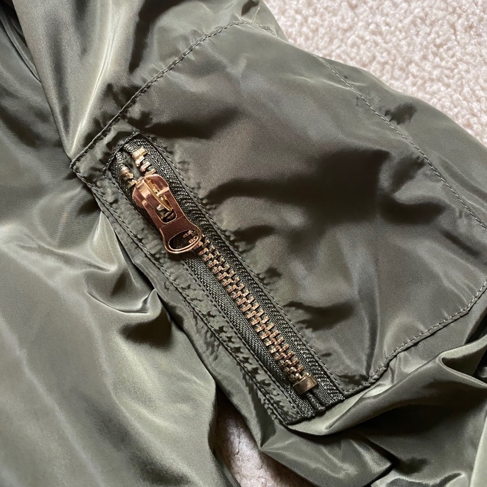 jacket - Picture 3 of 5